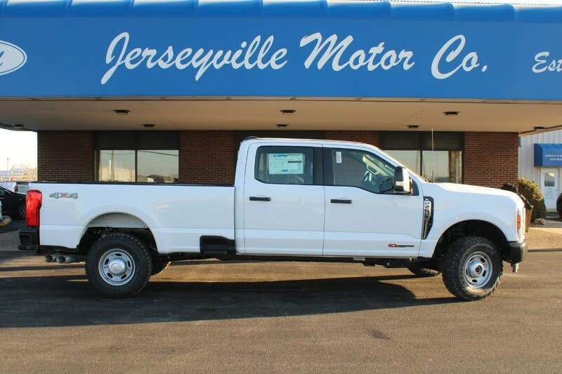 2026 Ford F-250 Super Duty XLT Crew Cab 4WD