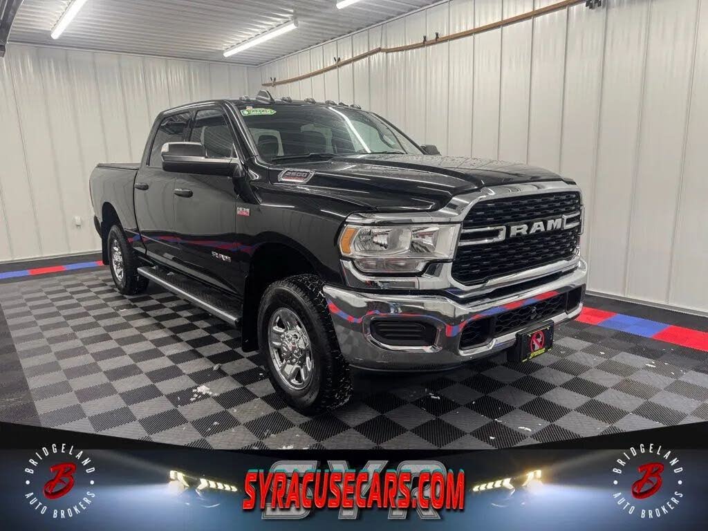 2022 RAM 2500 Big Horn Crew Cab 4WD