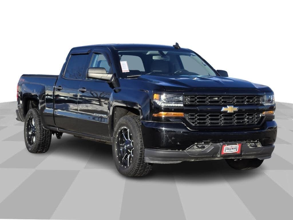2018 Chevrolet Silverado 1500 Custom Crew Cab 4WD