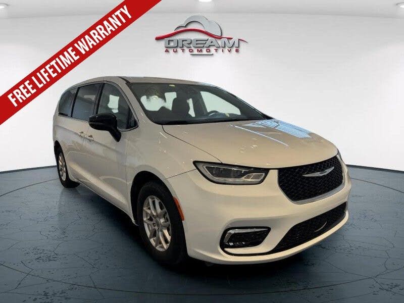 2024 Chrysler Pacifica Touring L FWD