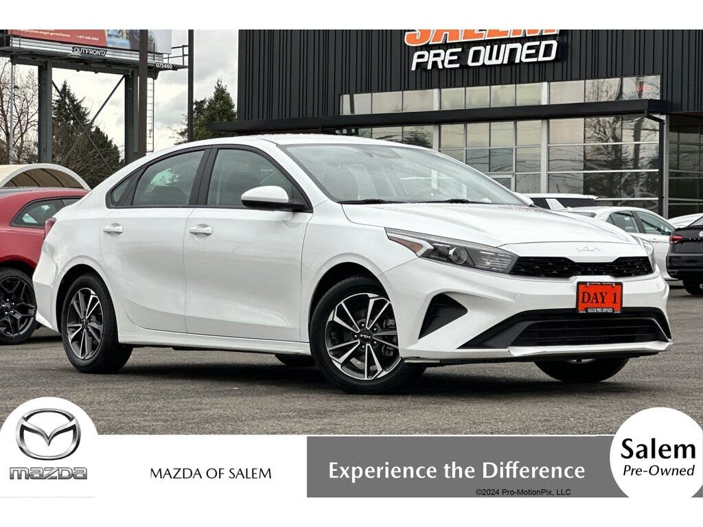 2023 Kia Forte LXS FWD