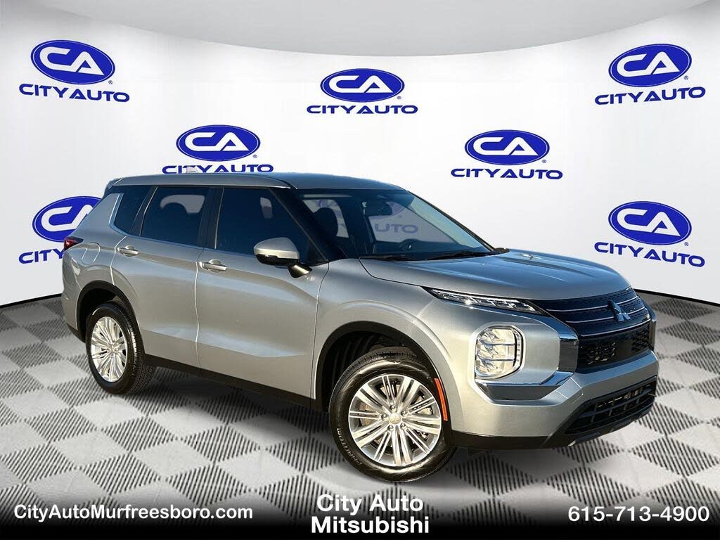 2024 Mitsubishi Outlander ES FWD