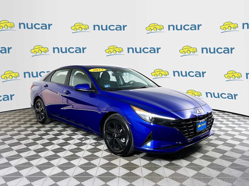 2023 Hyundai Elantra SEL FWD