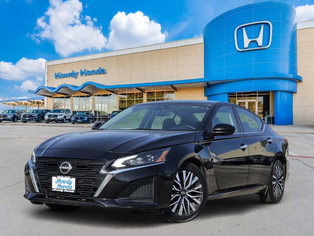 2023 Nissan Altima 2.5 SV FWD