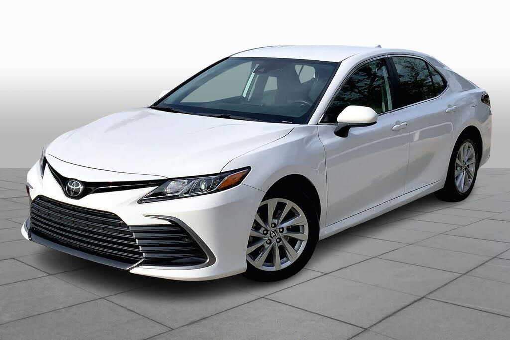 2023 Toyota Camry LE FWD