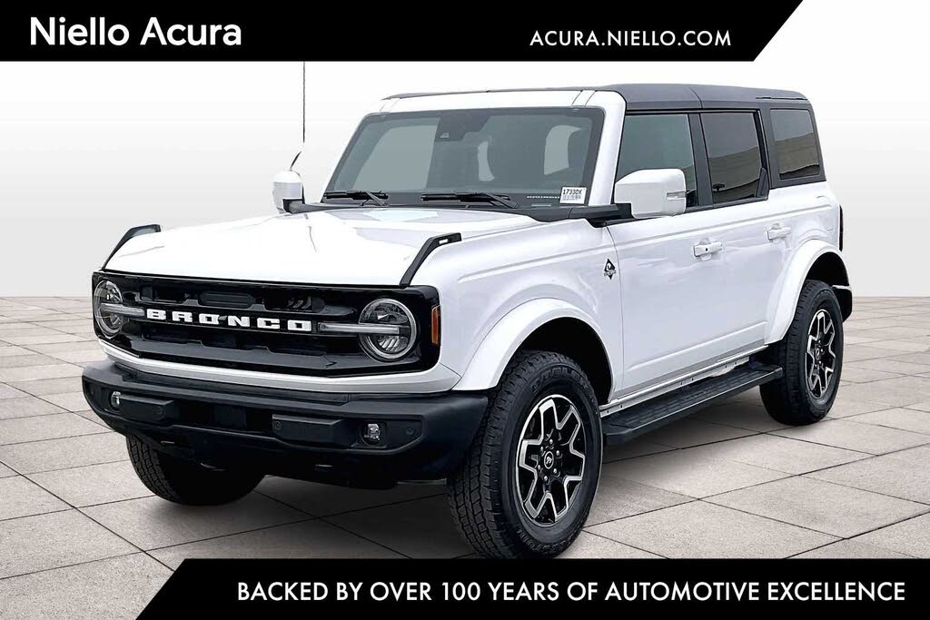 2024 Ford Bronco Outer Banks 4-Door 4WD