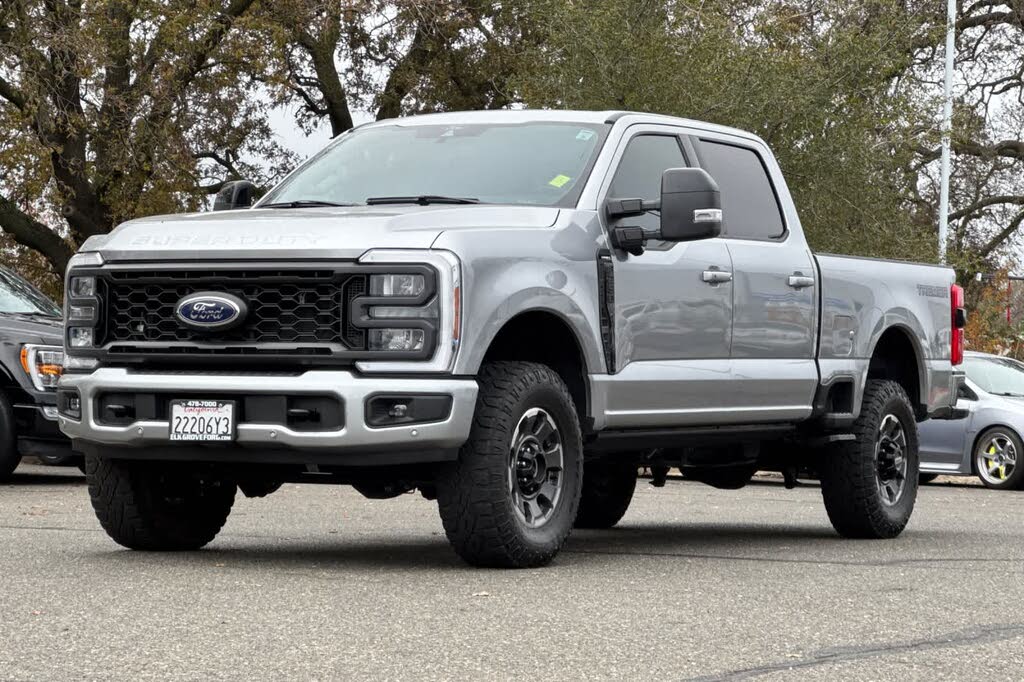 2024 Ford F-250 Super Duty Lariat Crew Cab 4WD