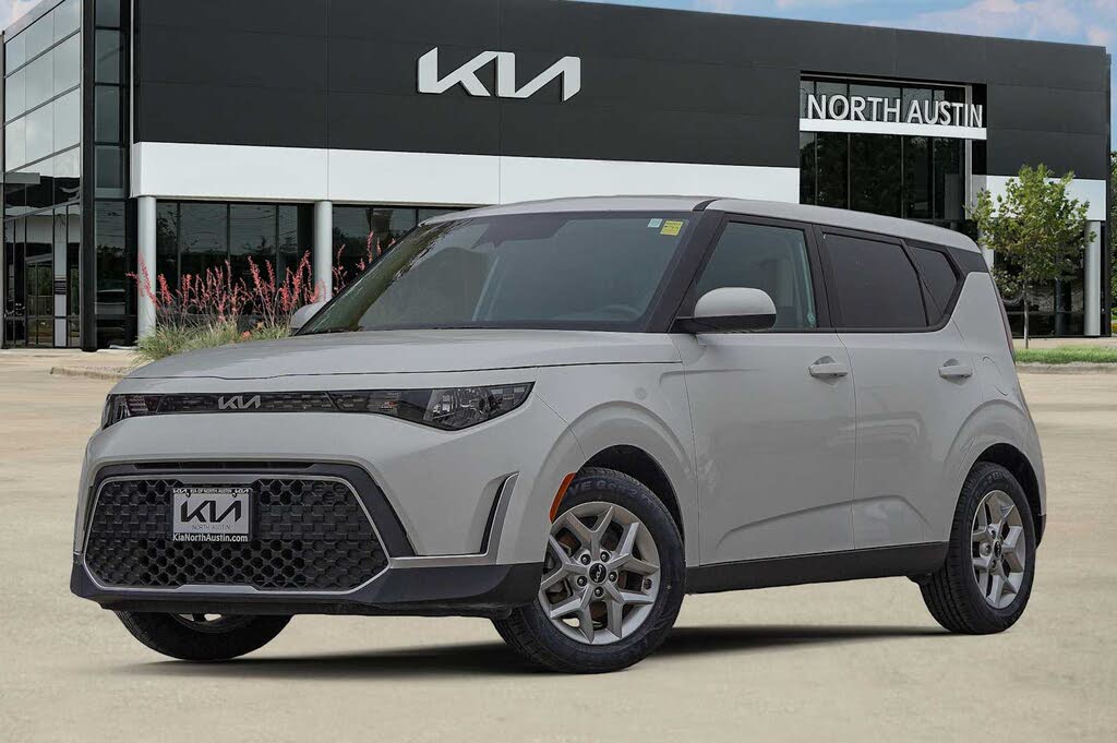 2024 Kia Soul LX FWD
