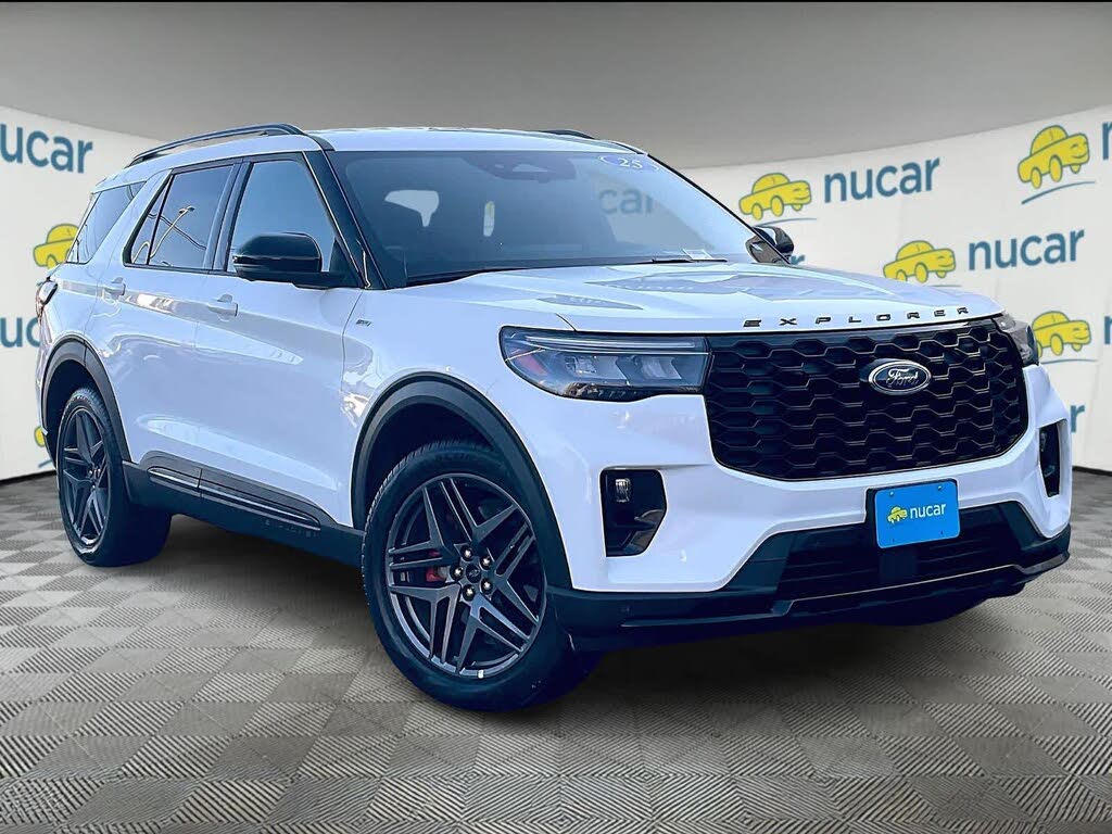 2025 Ford Explorer ST-Line AWD