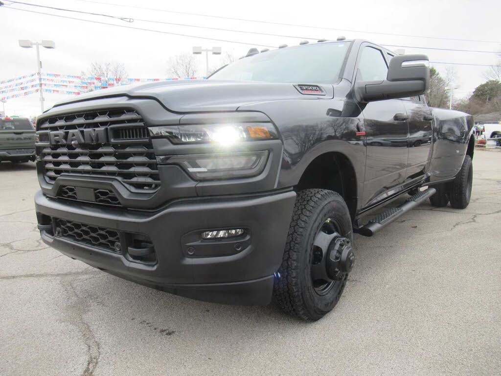 2026 RAM 3500 Tradesman Crew Cab LB DRW 4WD