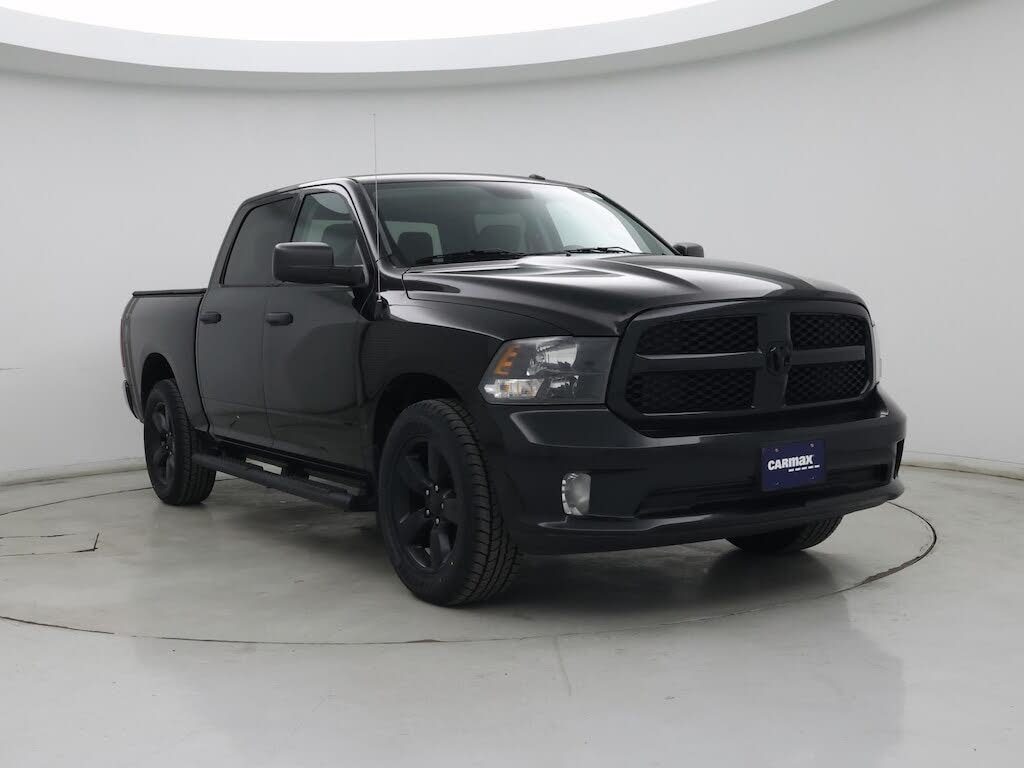 2016 RAM 1500 Express Crew Cab 4WD