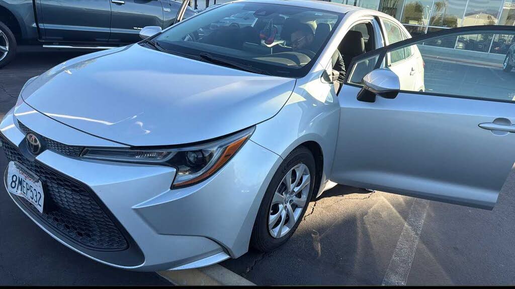 2020 Toyota Corolla LE FWD