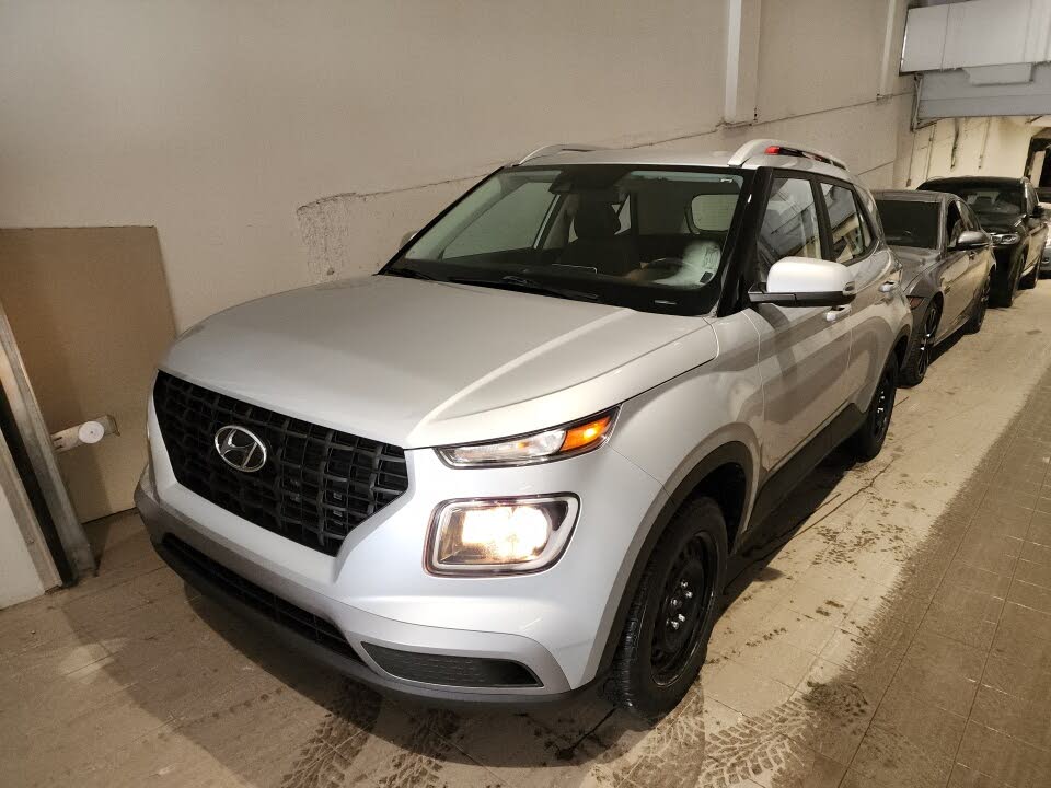 2022 Hyundai Venue Preferred FWD