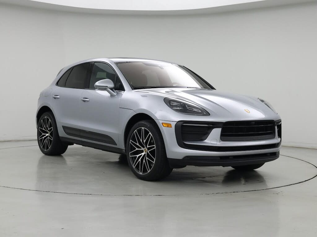 2022 Porsche Macan AWD