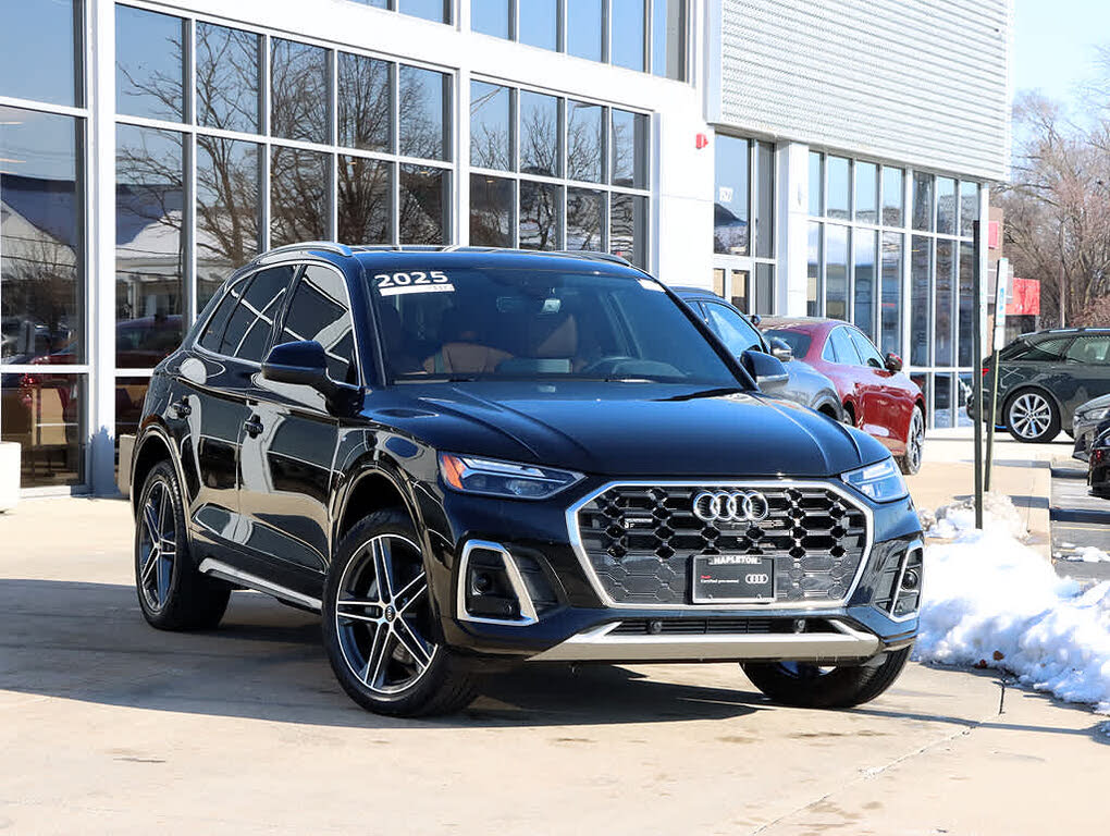 2025 Audi Q5 Hybrid Plug-in e quattro Premium Plus S Line  55 TFSI AWD