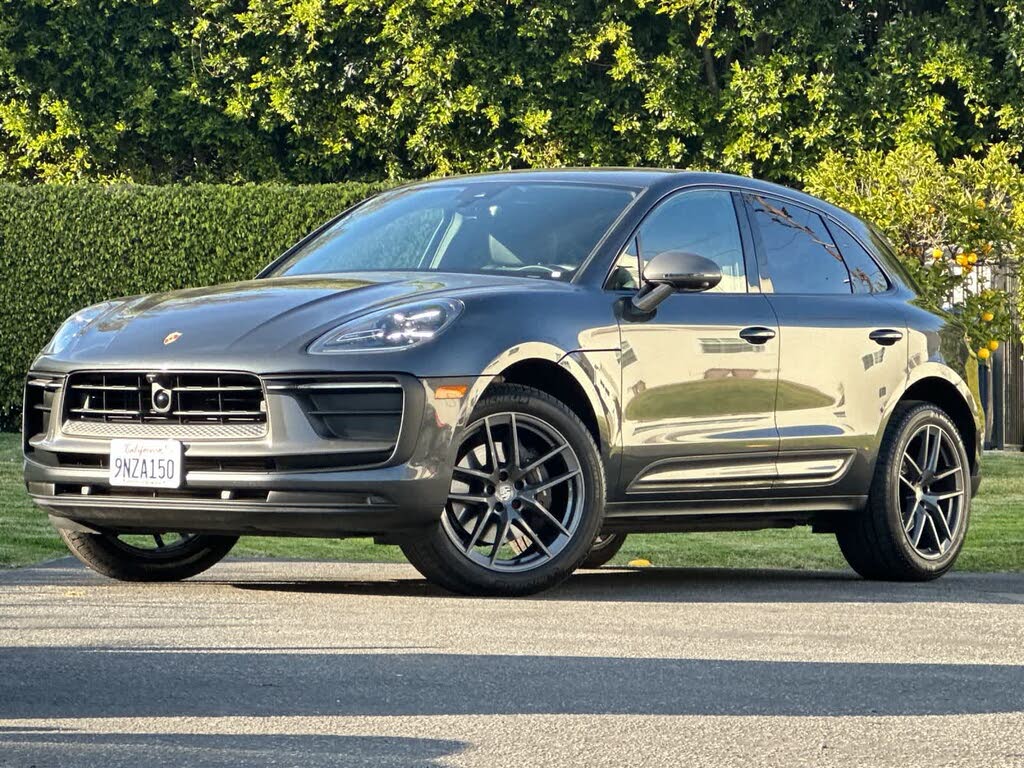2025 Porsche Macan T AWD