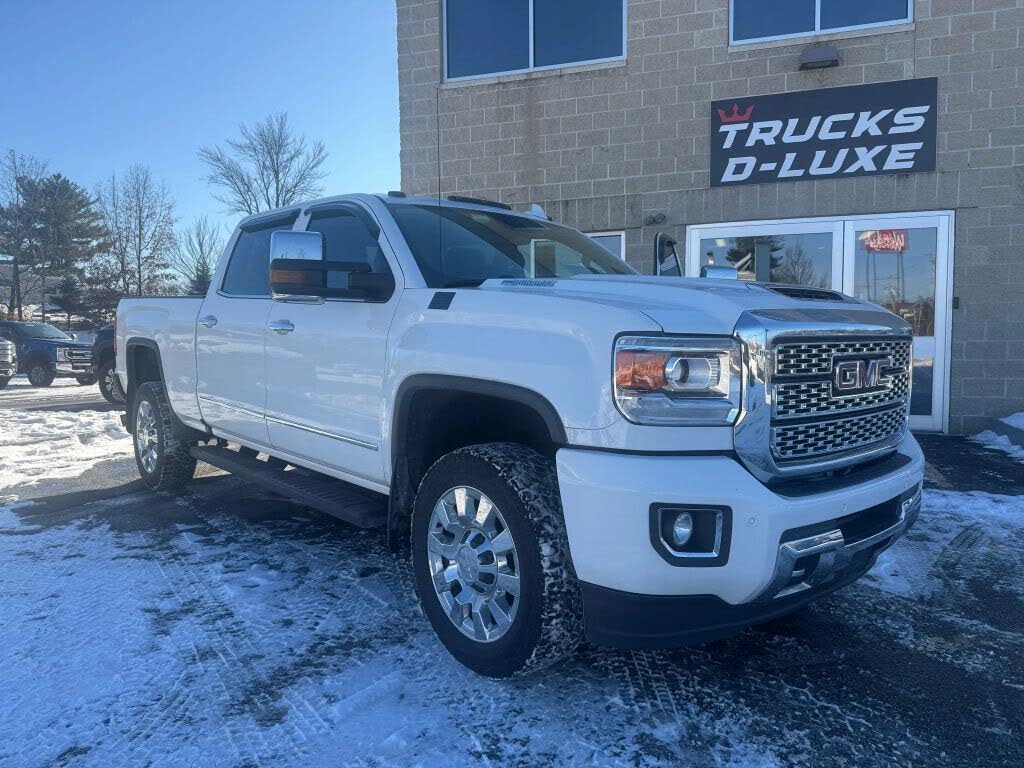 2019 GMC Sierra 2500HD Denali Crew Cab 4WD