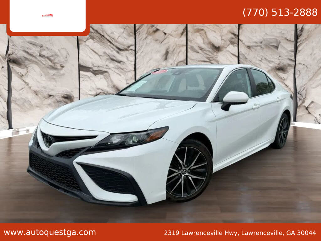 2022 Toyota Camry SE Nightshade FWD