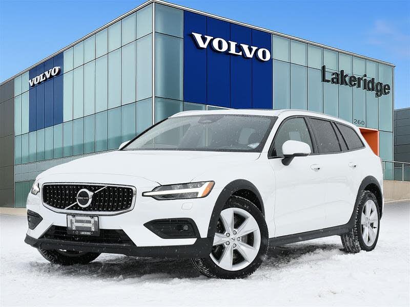 Volvo V60 Cross Country B5 Core AWD 2023