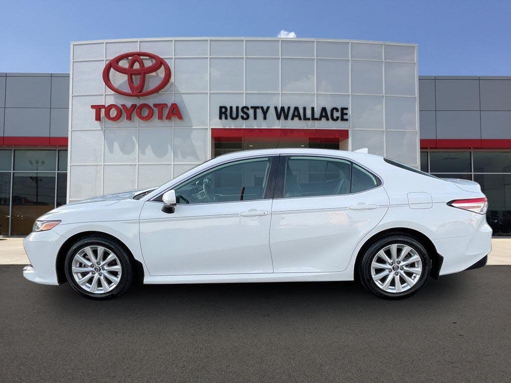 2019 Toyota Camry LE FWD