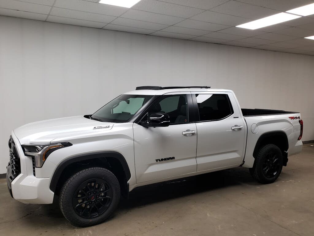 Toyota Tundra Hybrid Limited HV CrewMax Cab 4WD 2026