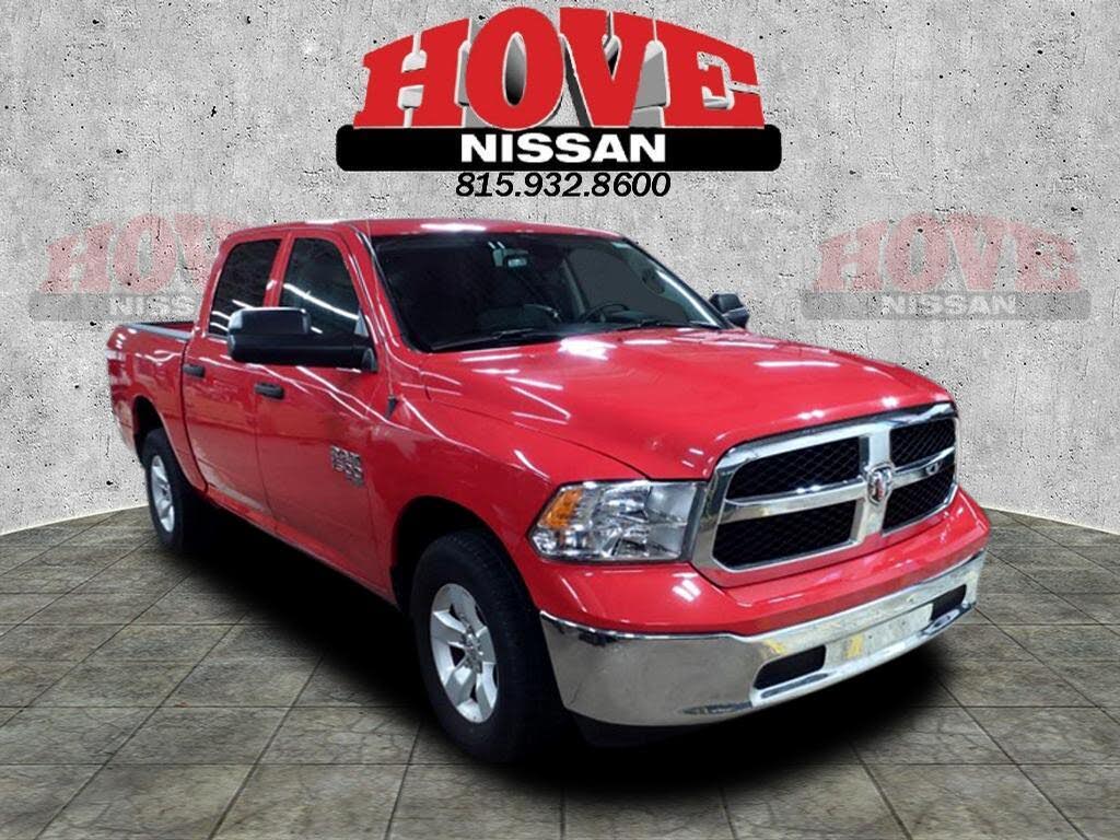 2023 RAM 1500 Classic SLT Crew Cab 4WD