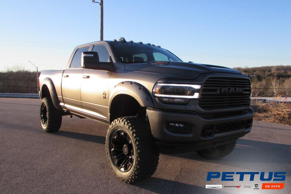 2024 RAM 3500 Laramie Crew Cab 4WD