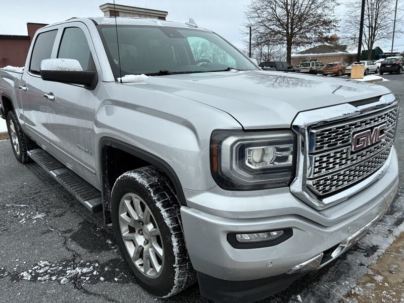 2018 GMC Sierra 1500 Denali Crew Cab 4WD