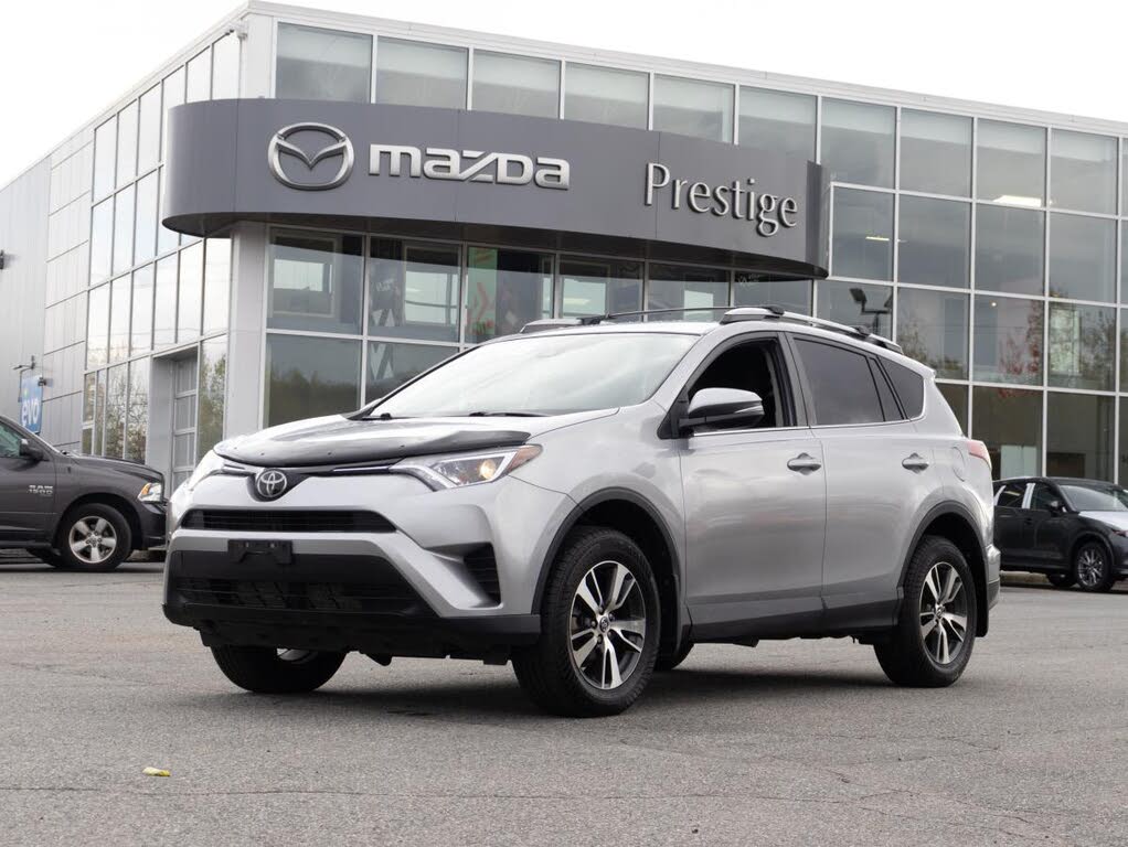 2018 Toyota RAV4 LE AWD
