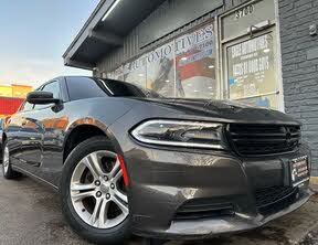 Dodge Charger SXT RWD