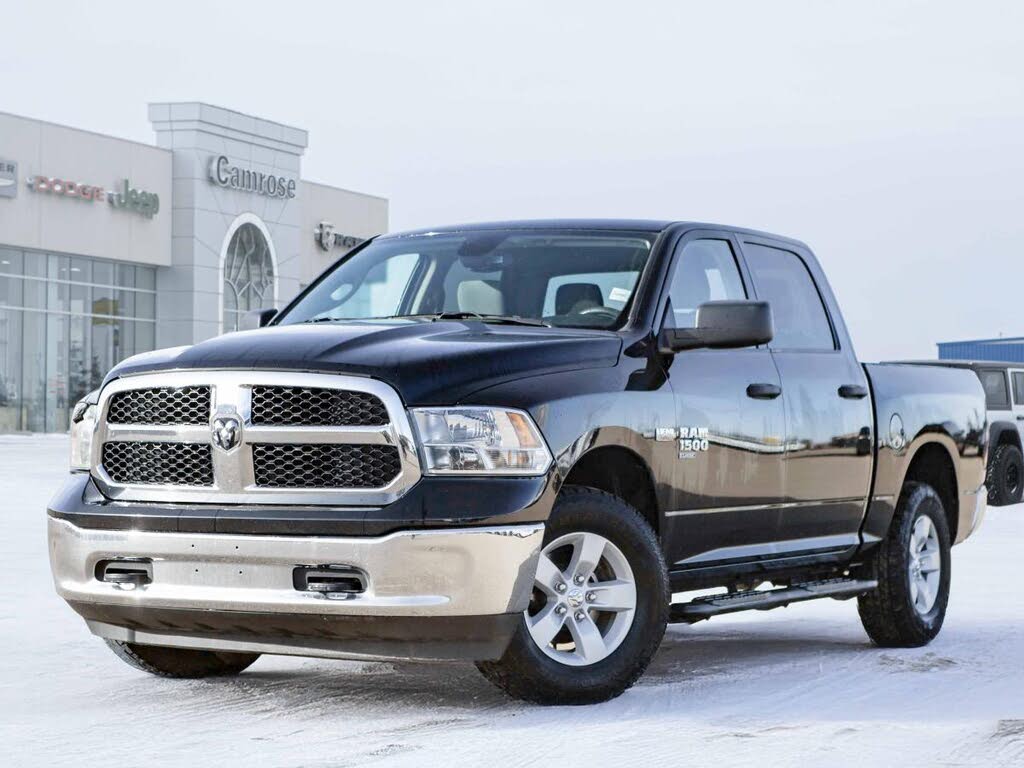 RAM 1500 Classic SLT Crew Cab 4WD 2022