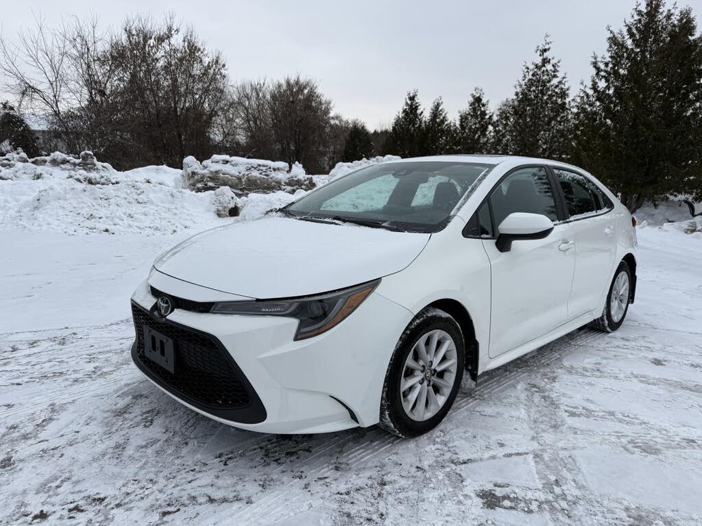 2022 Toyota Corolla LE FWD