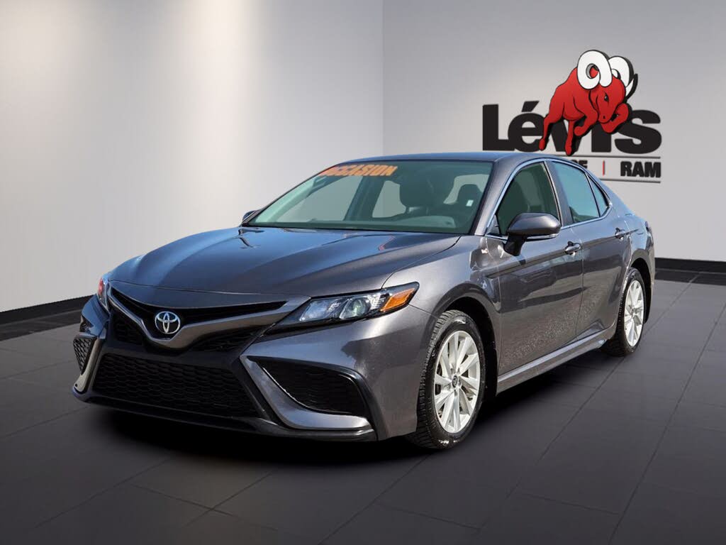 2024 Toyota Camry SE FWD