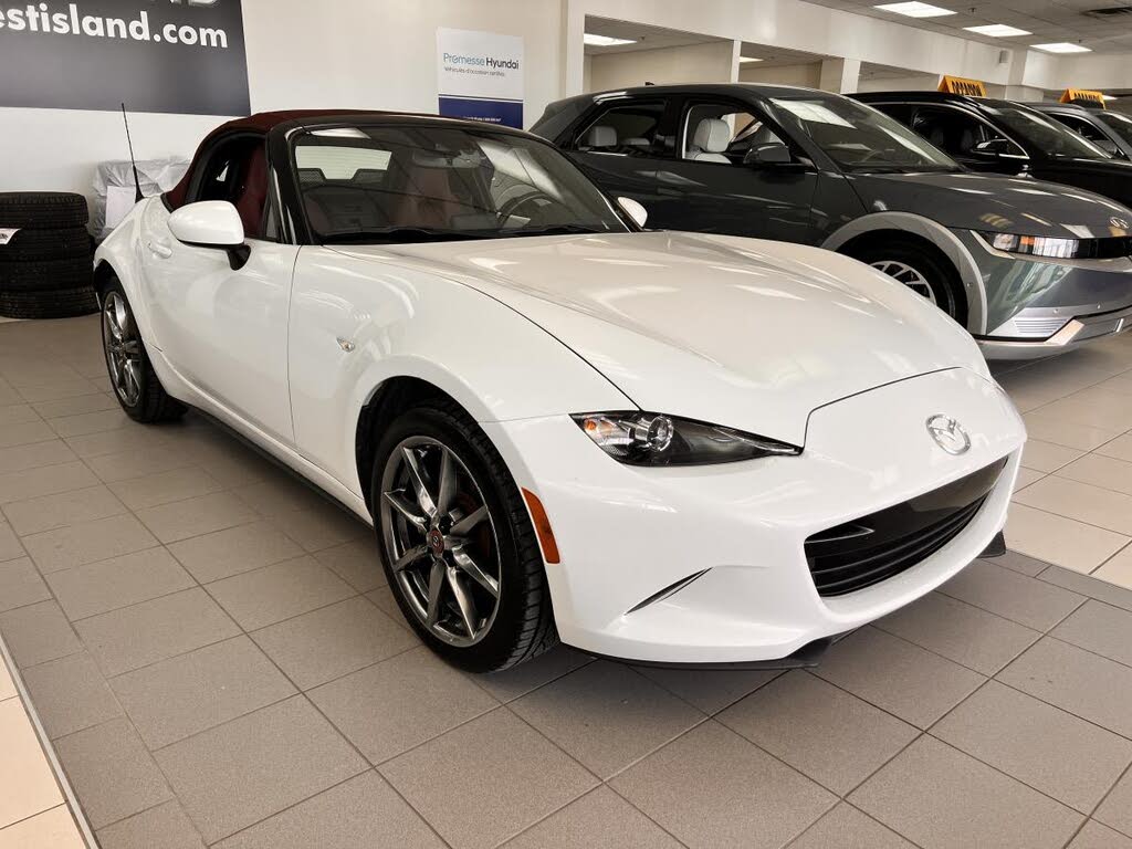 2021 Mazda MX-5 100th Anniversary RWD