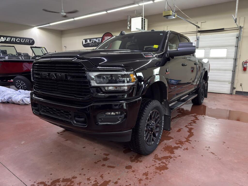2022 RAM 3500 Laramie Crew Cab 4WD