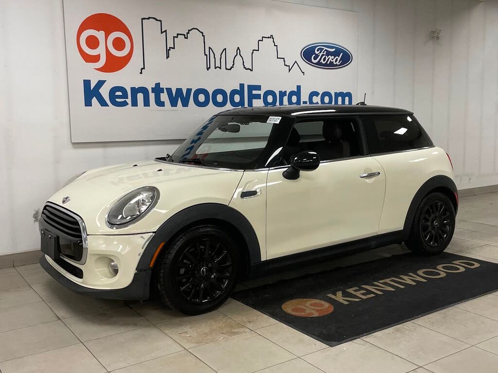 2016 MINI Cooper 2-Door Hatchback FWD