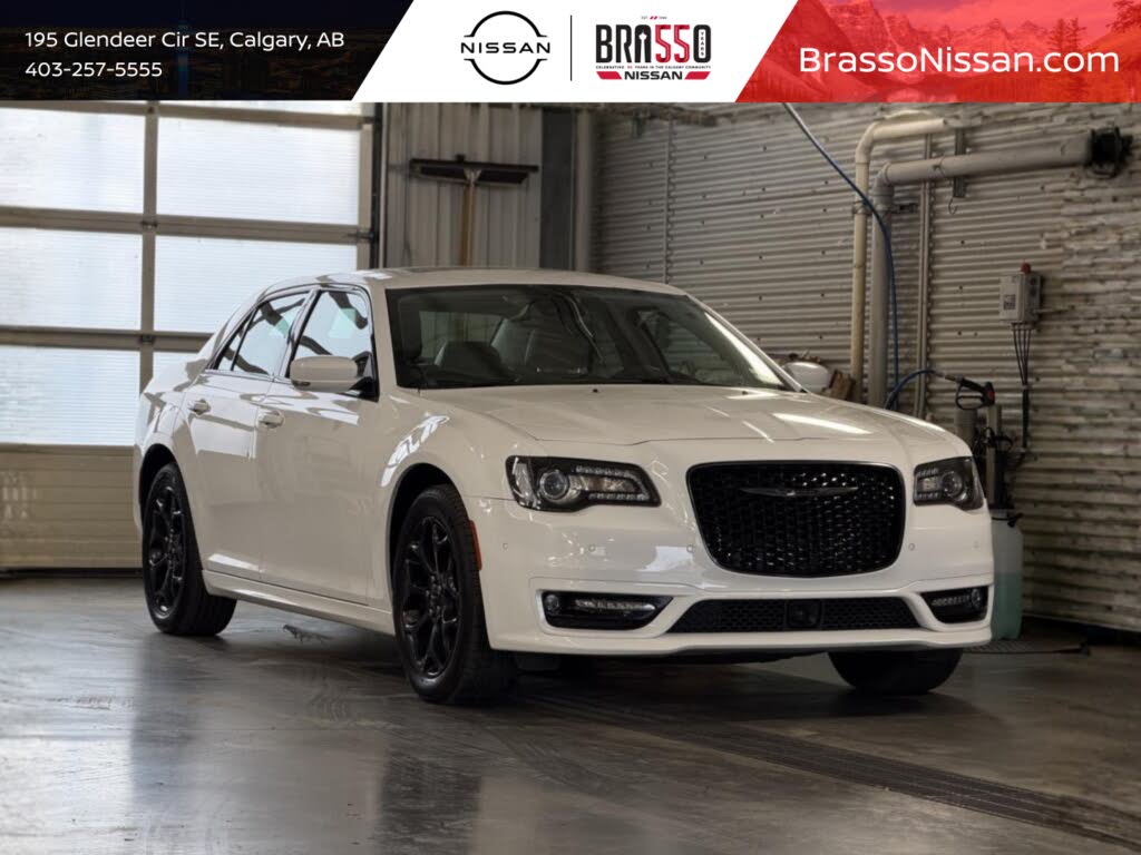 Chrysler 300 Touring L AWD 2023