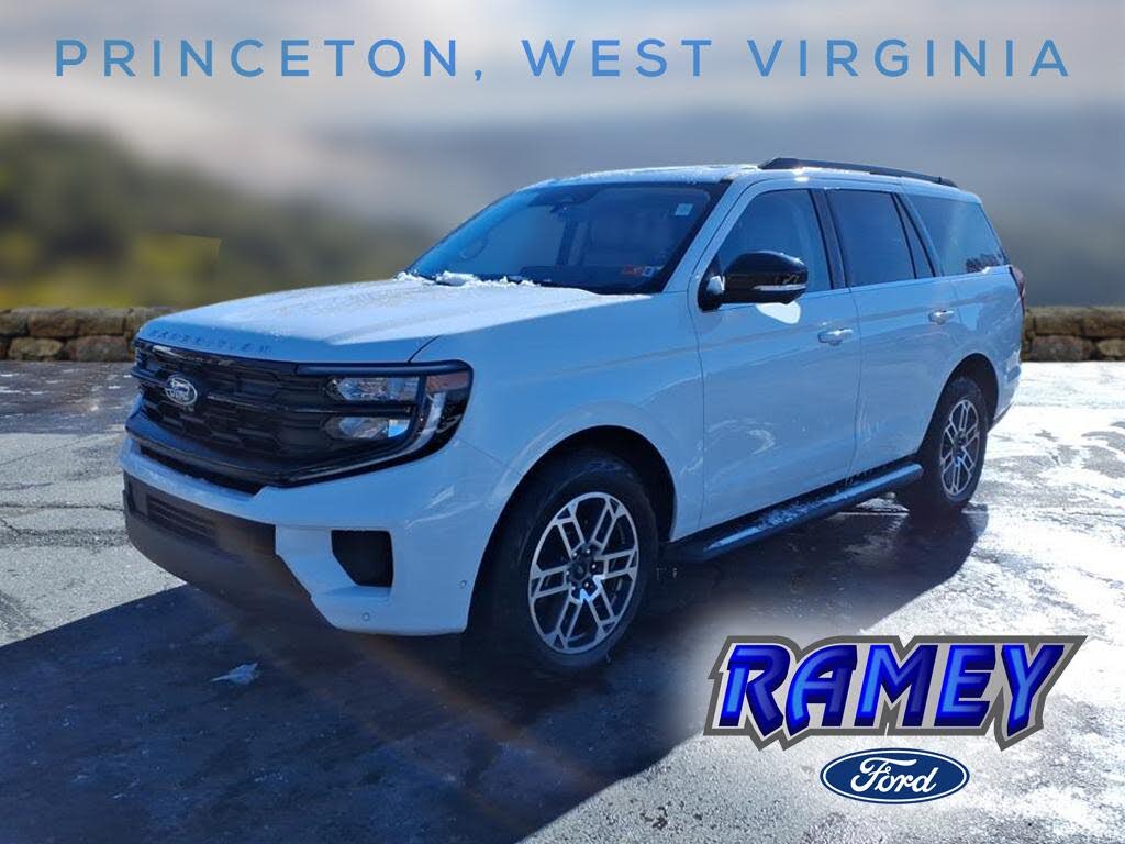 2025 Ford Expedition Active 4WD