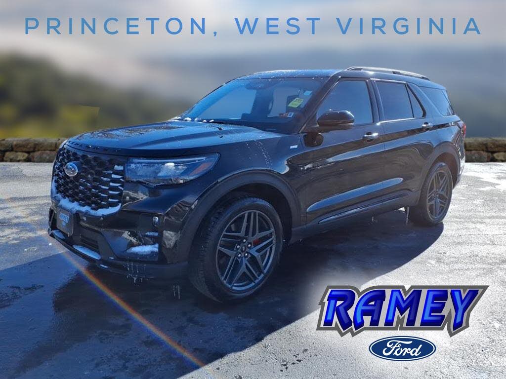 2025 Ford Explorer ST-Line AWD