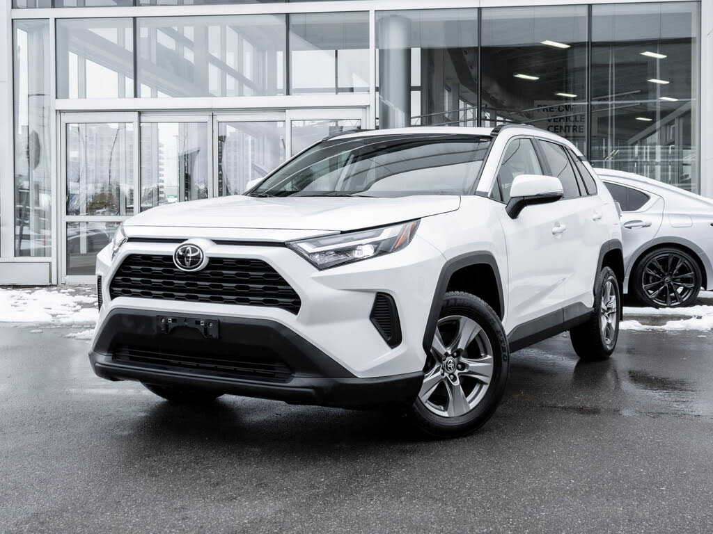 Toyota RAV4 XLE AWD 2023