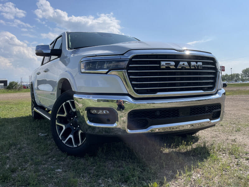 2025 RAM 1500 Laramie Crew Cab 4WD