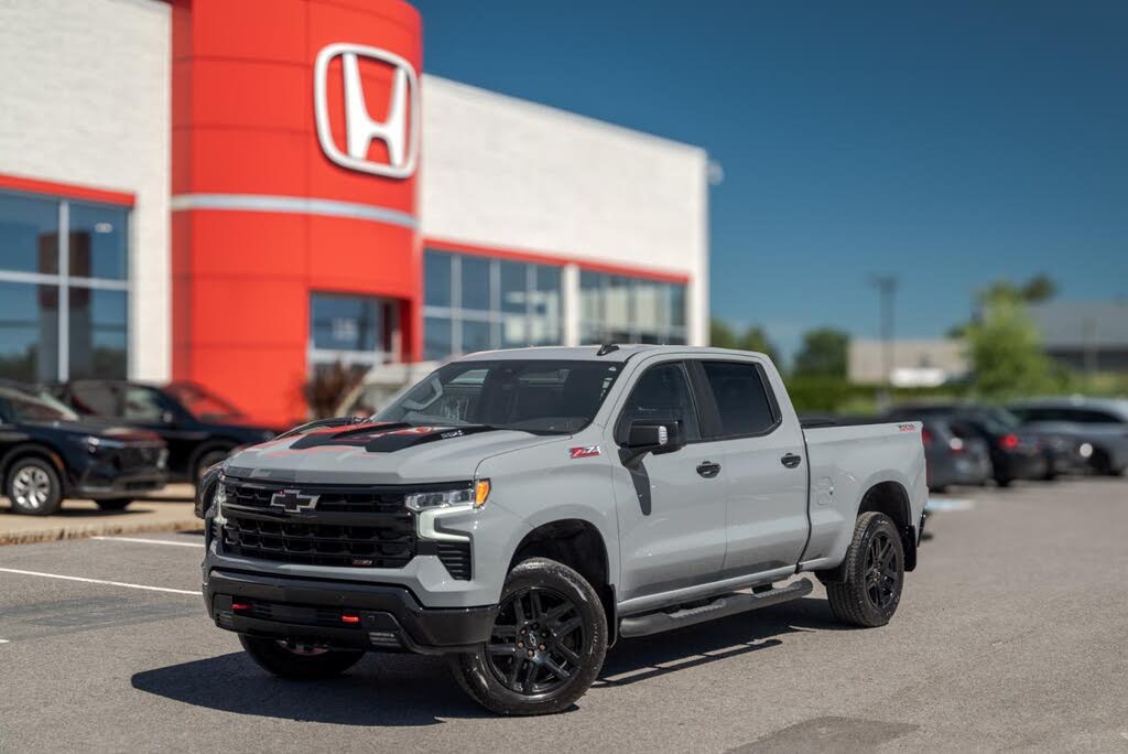 2024 Chevrolet Silverado 1500 LT Trail Boss Crew Cab 4WD