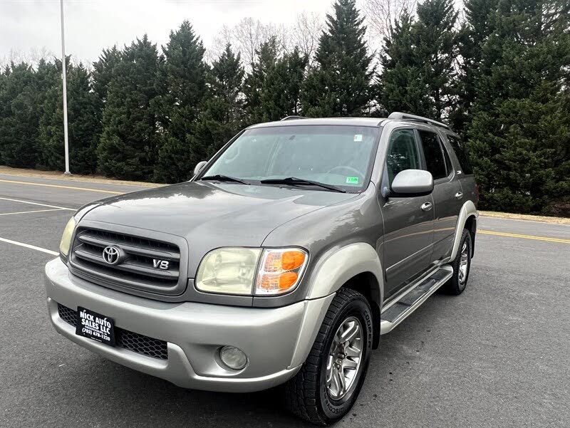 2004 Toyota Sequoia SR5 4WD