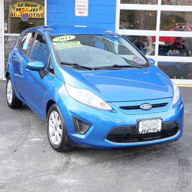 2011 Ford Fiesta SE Hatchback