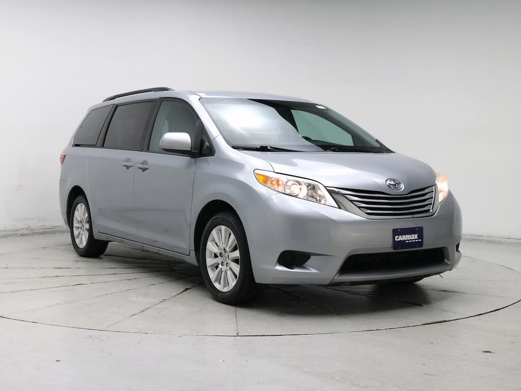 2015 Toyota Sienna LE 7-Passenger AWD