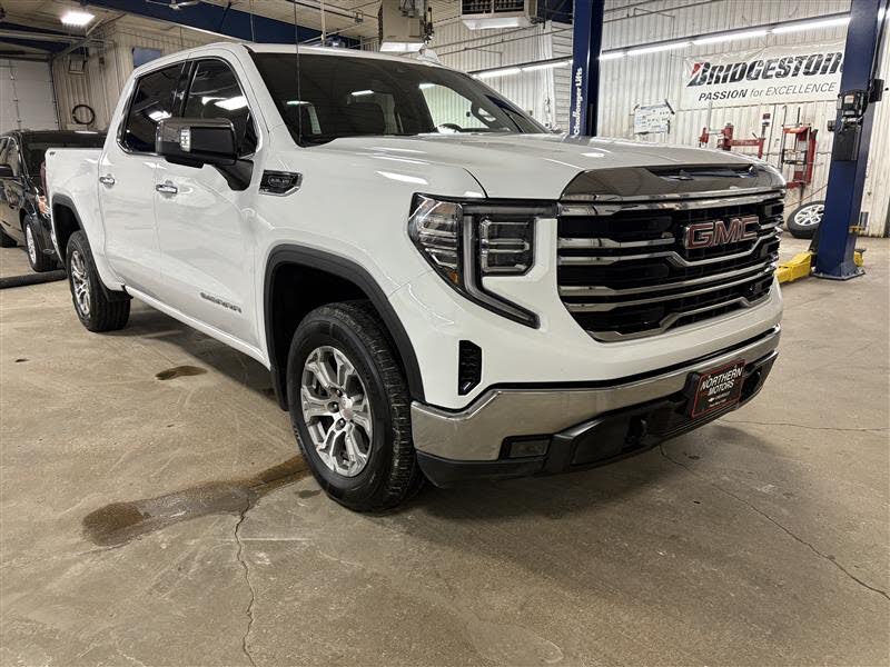 2025 GMC Sierra 1500 SLT Crew Cab 4WD