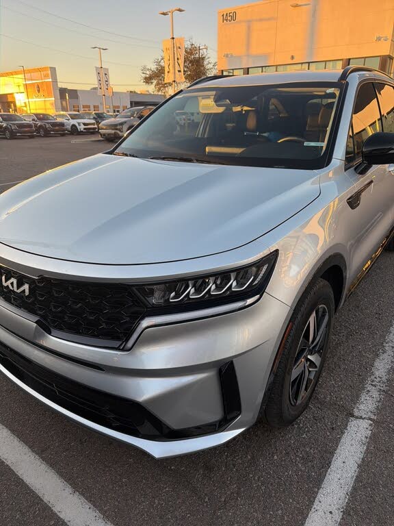 2022 Kia Sorento S FWD
