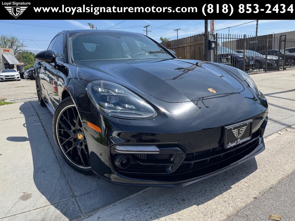 2019 Porsche Panamera GTS AWD