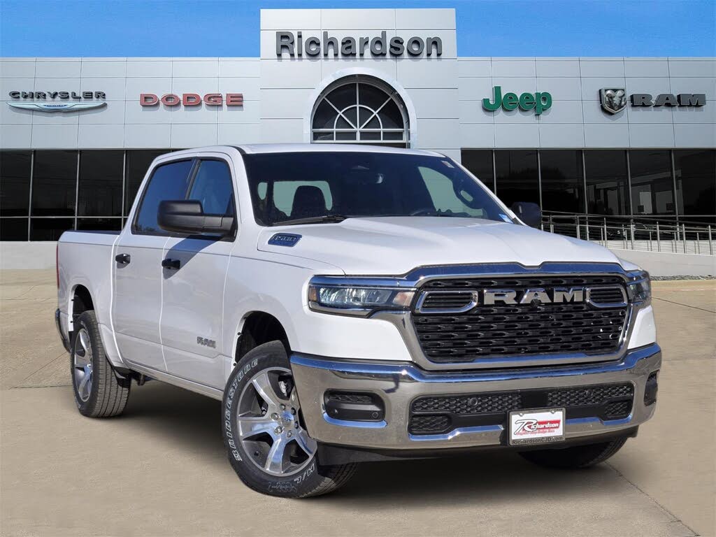 2025 RAM 1500 Tradesman Crew Cab 4WD