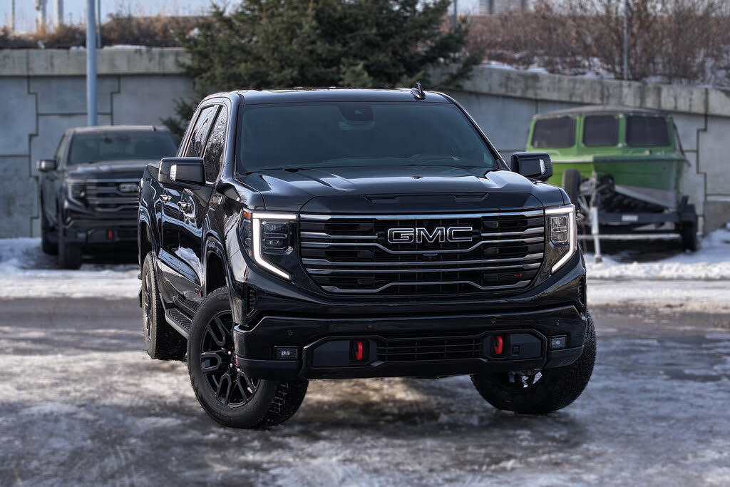 2024 GMC Sierra 1500 AT4 Crew Cab 4WD